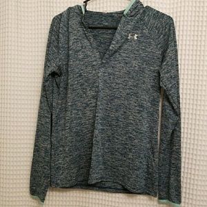 Athletic pullover